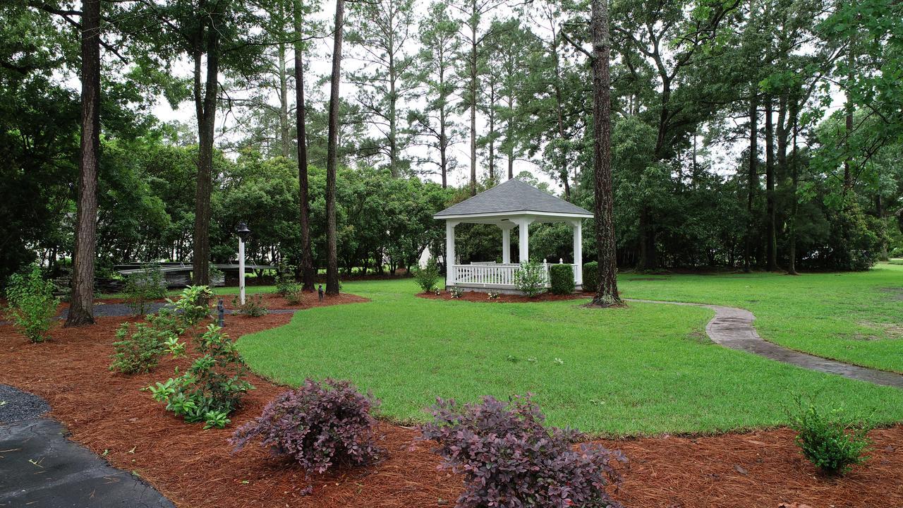 The Elizabethtown Inn Exterior foto